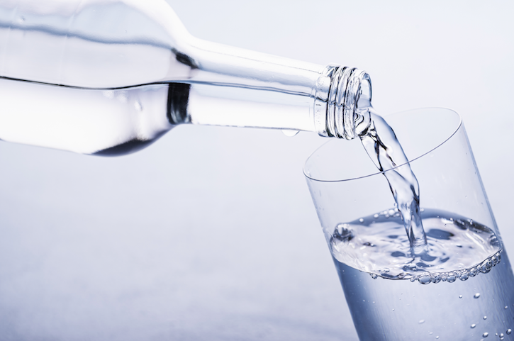 diminuer sa consommation eau bouteille plastique